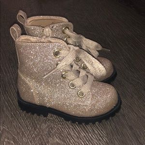 Baby sz 5 boots gold